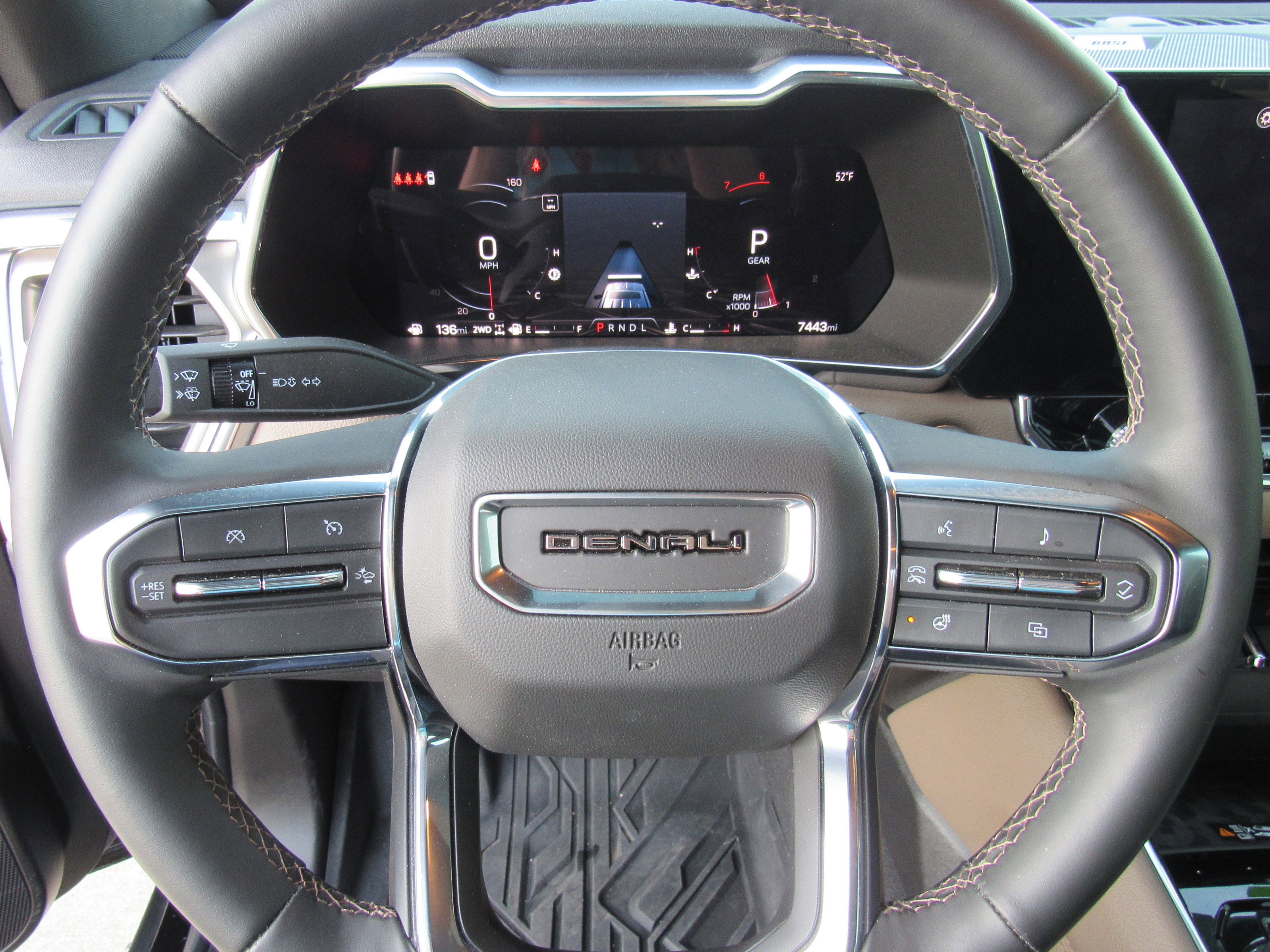 2024 GMC Canyon Denali
