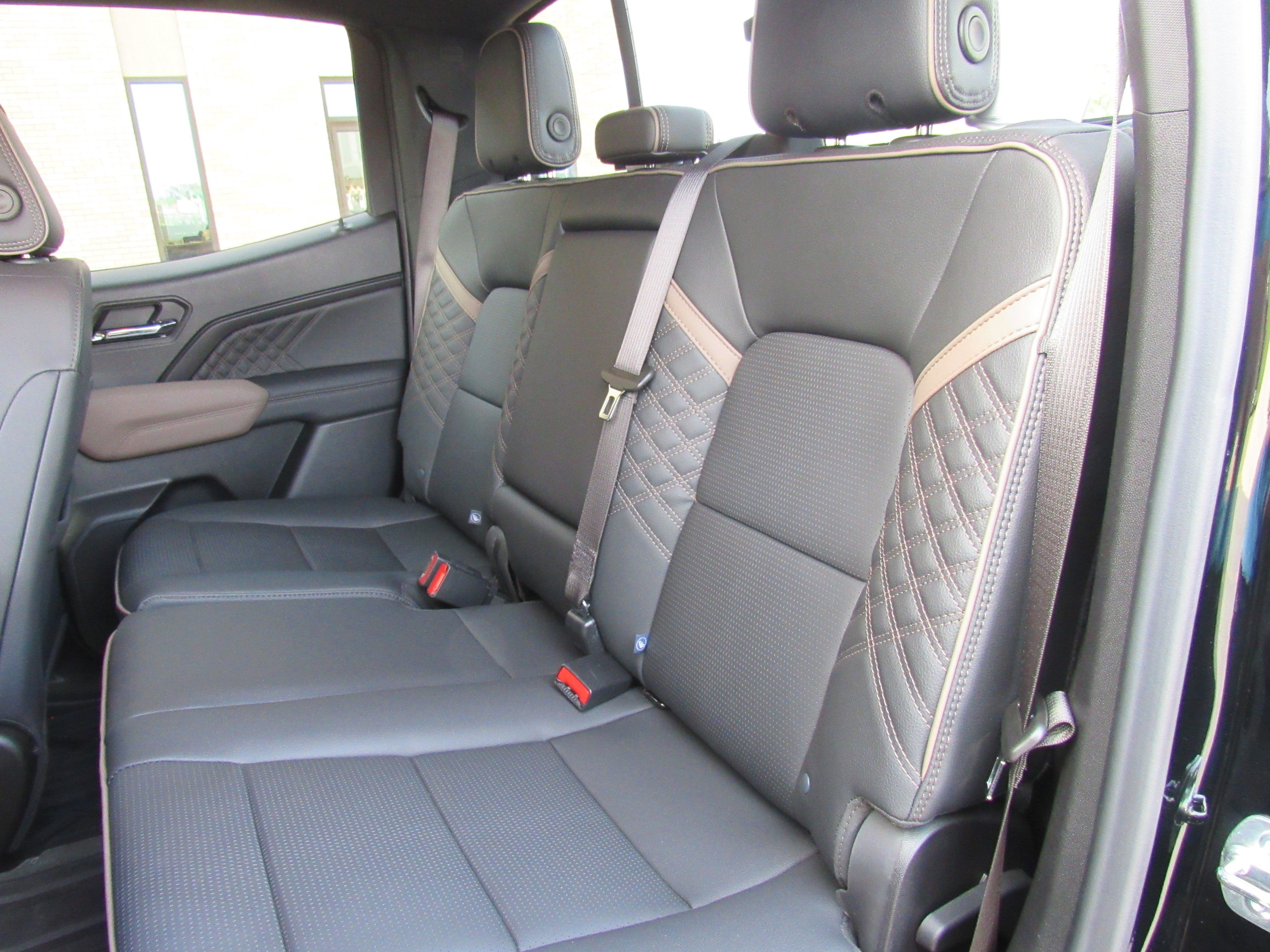 2024 GMC Canyon Denali