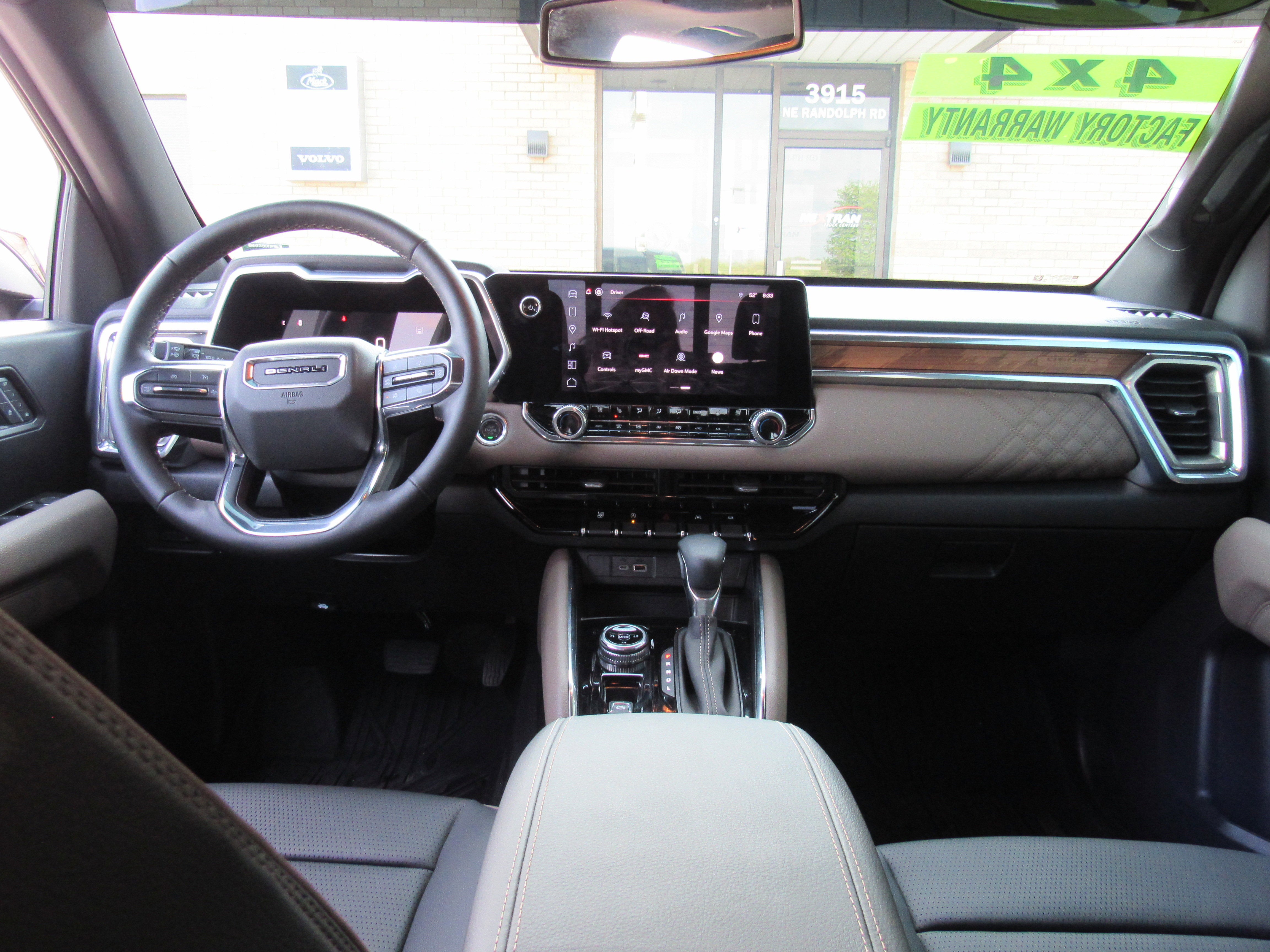2024 GMC Canyon Denali