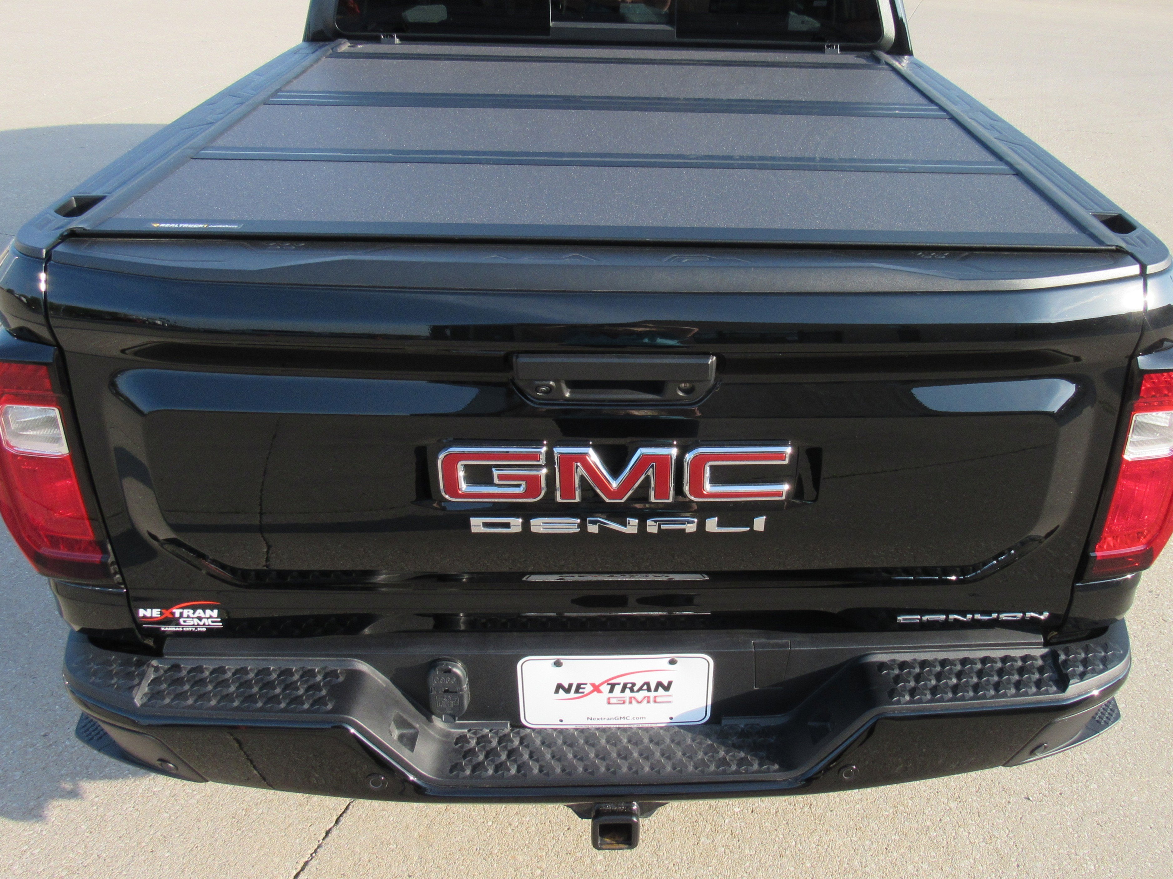 2024 GMC Canyon Denali
