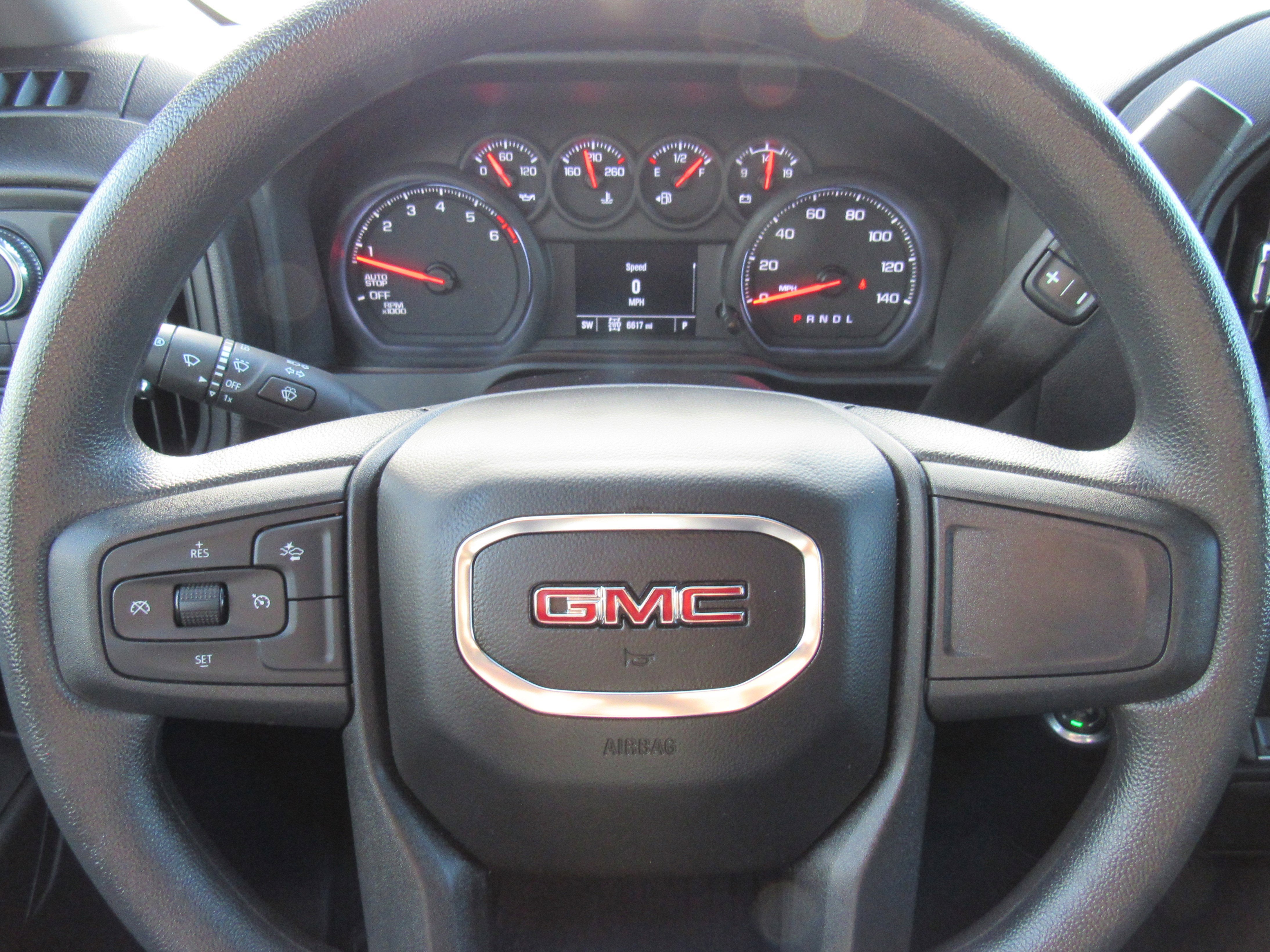 2025 GMC Sierra 1500 Pro
