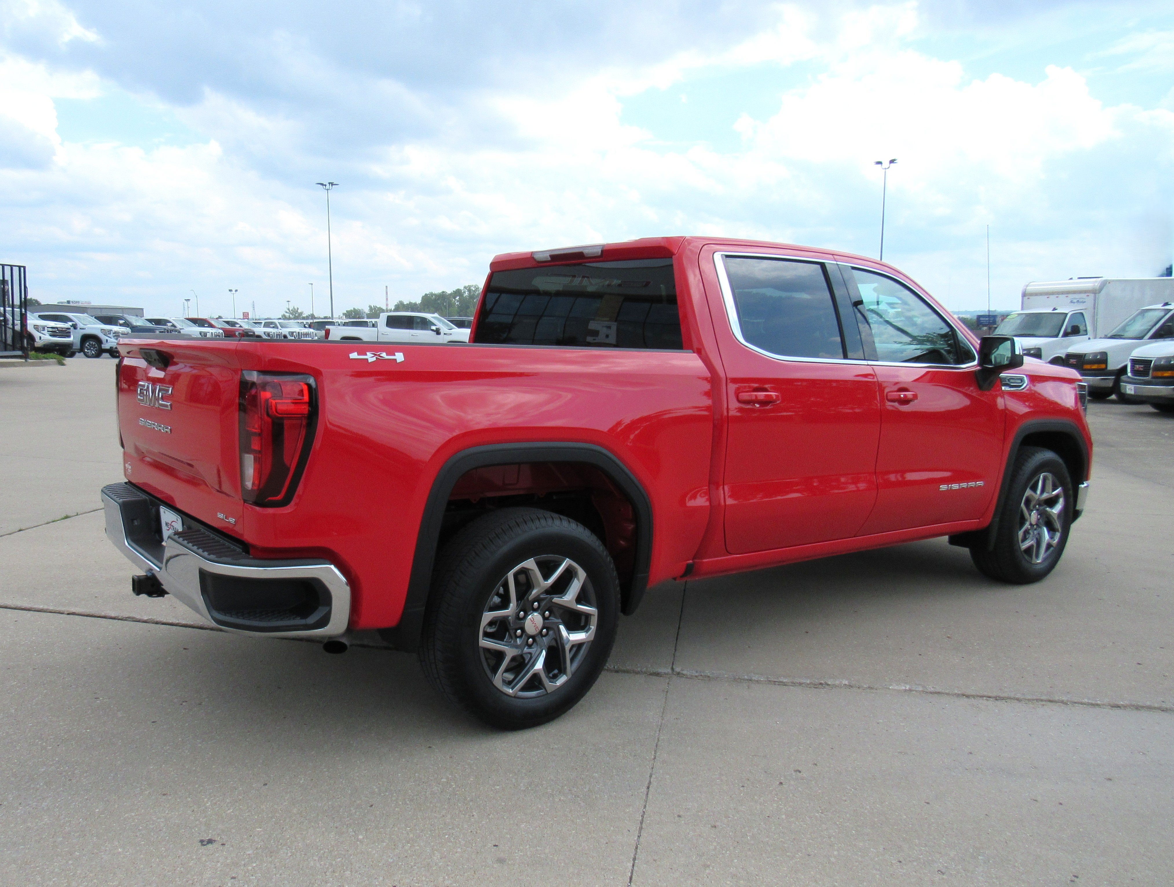 2026 GMC Sierra 1500 SLE