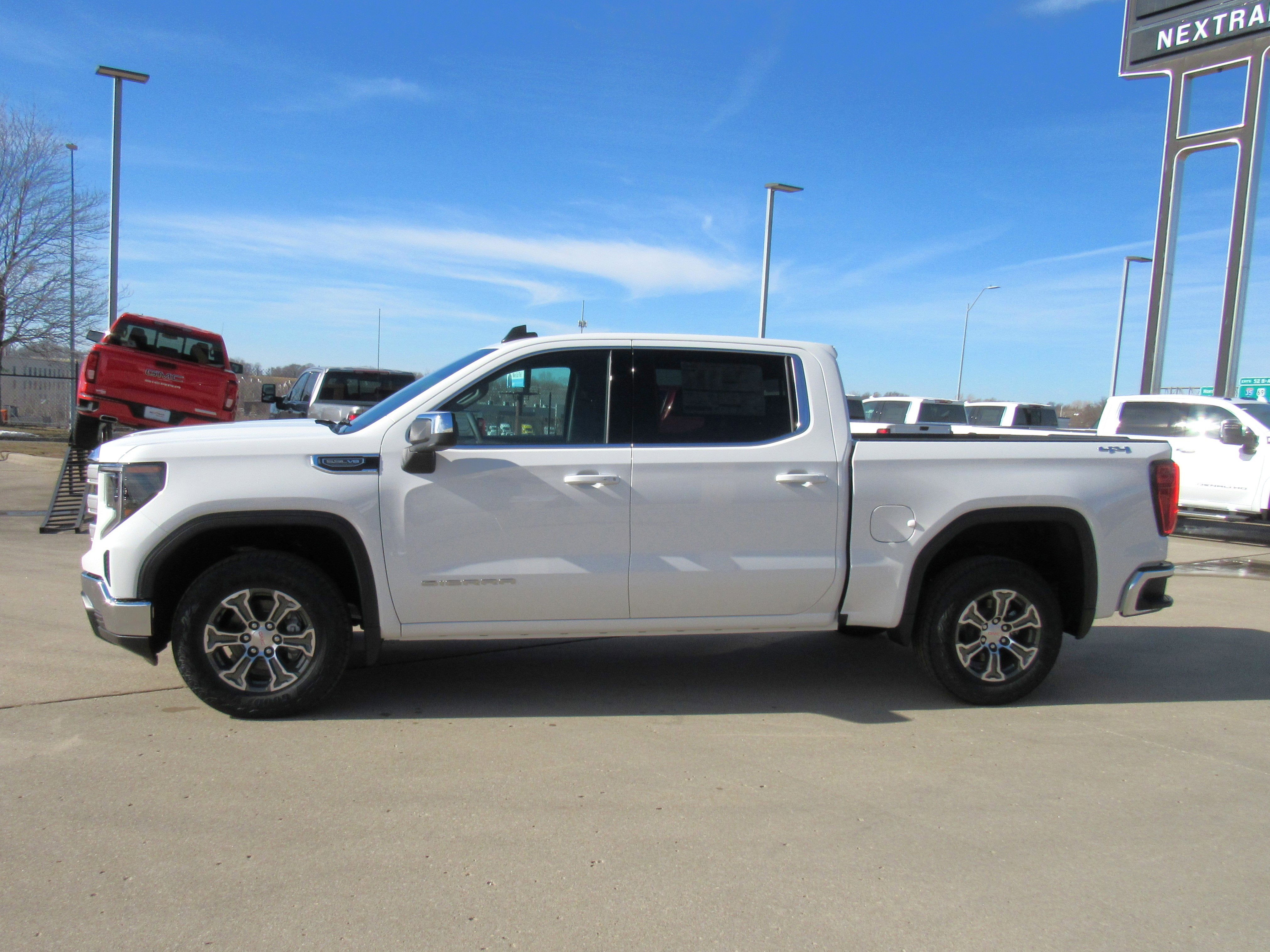 2026 GMC Sierra 1500 SLE