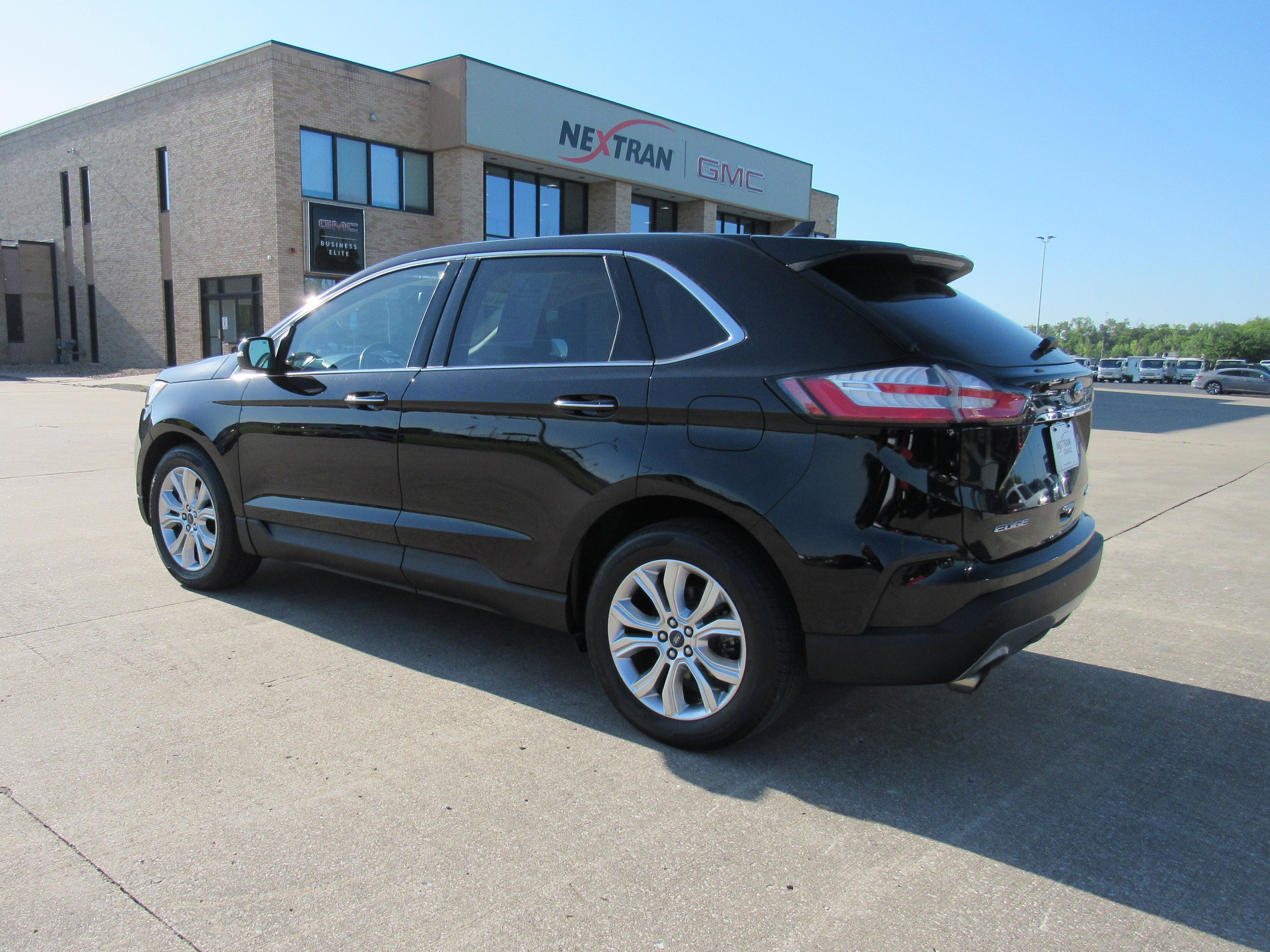 2020 Ford Edge Titanium