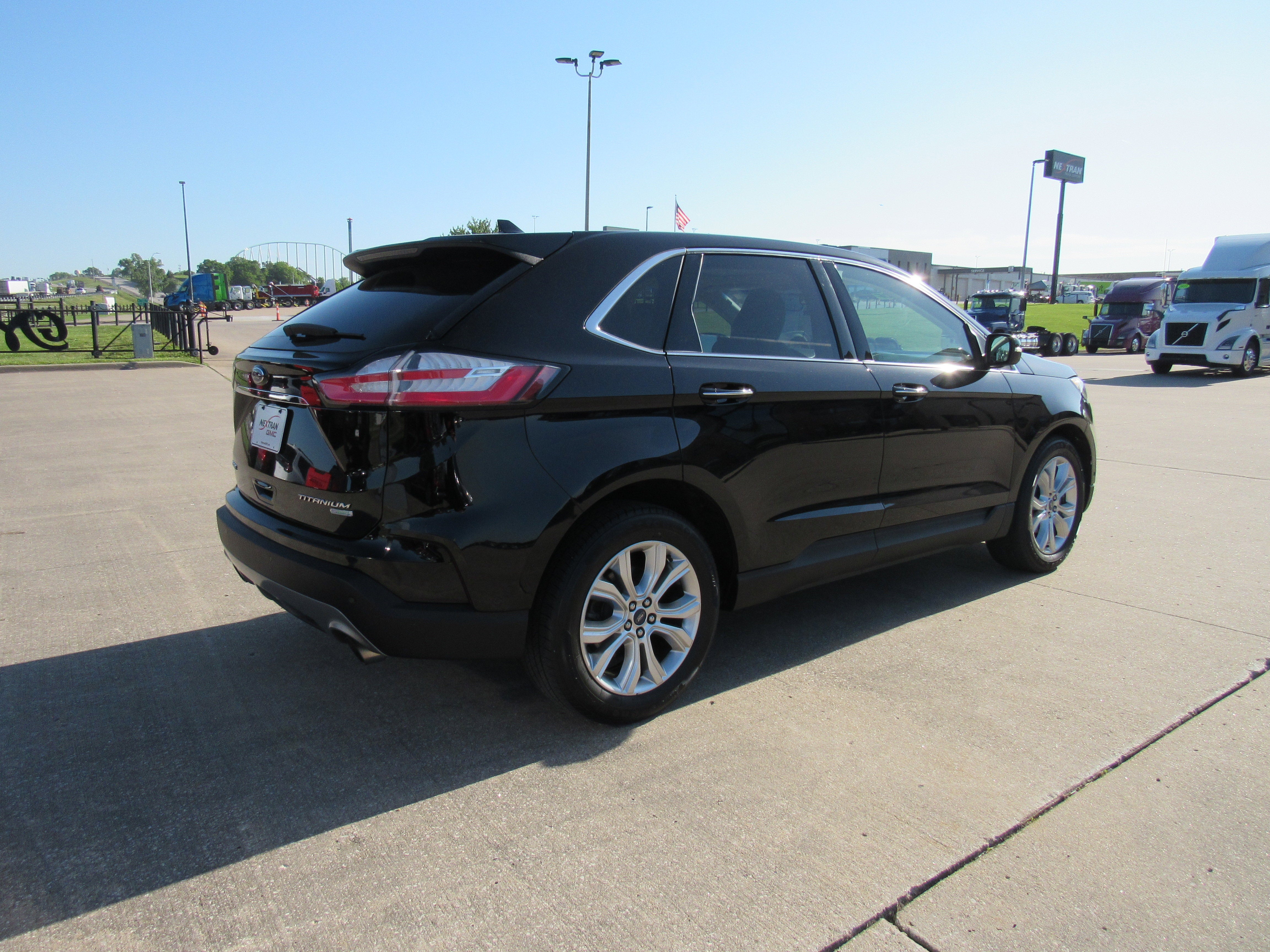 2020 Ford Edge Titanium