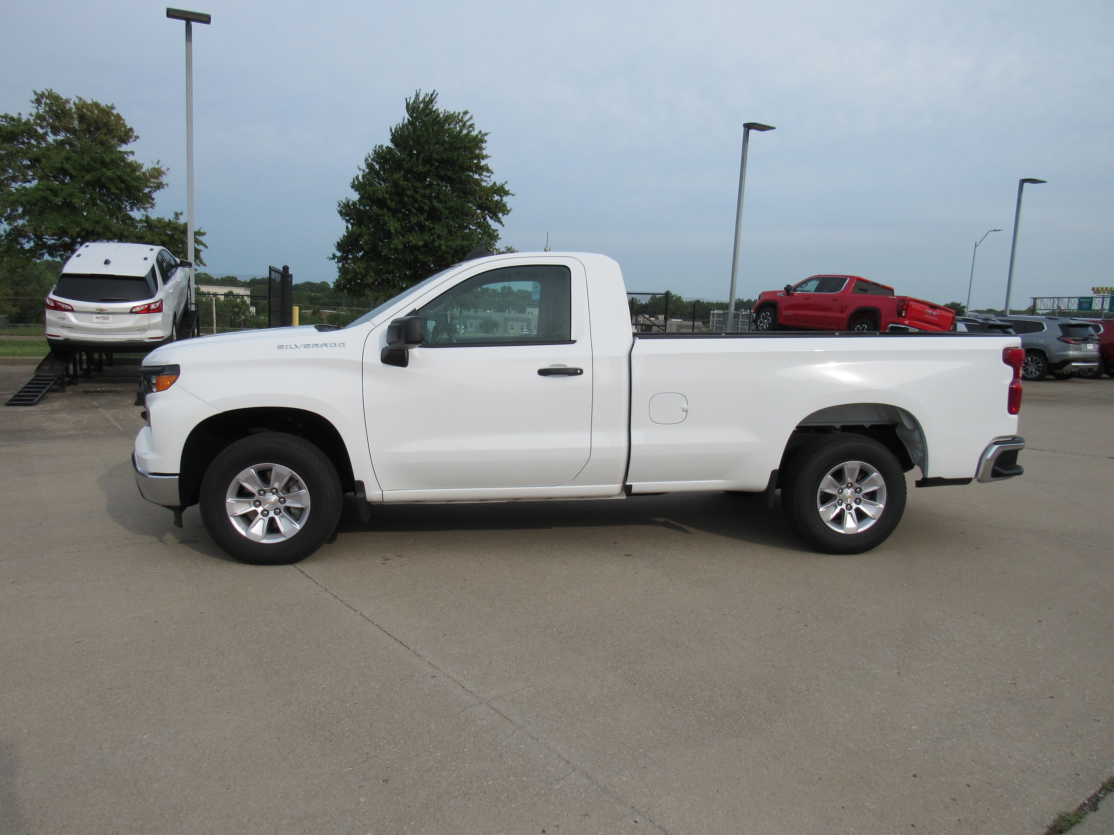 2025 Chevrolet Silverado 1500 WT