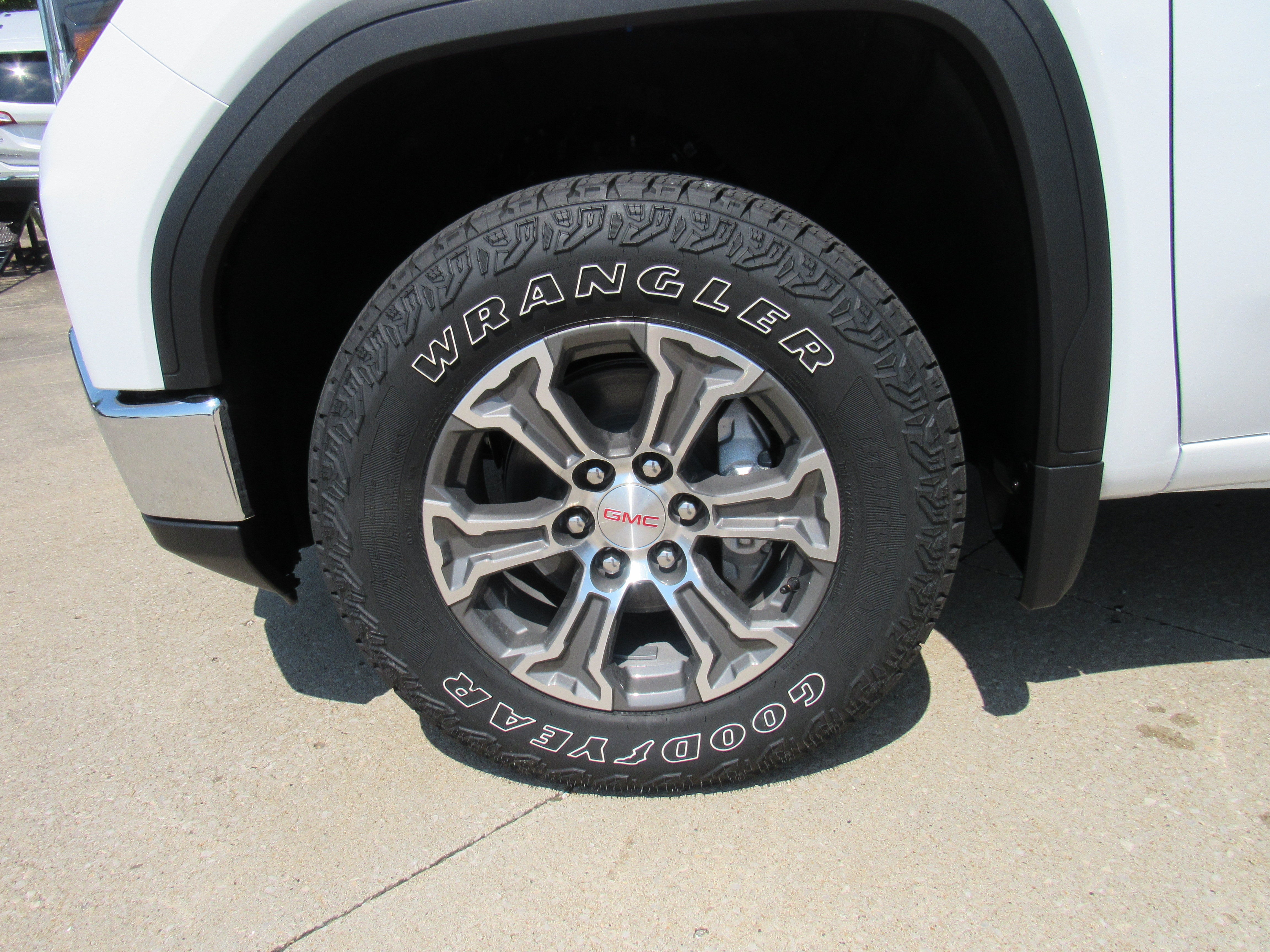 2026 GMC Sierra 1500 SLE