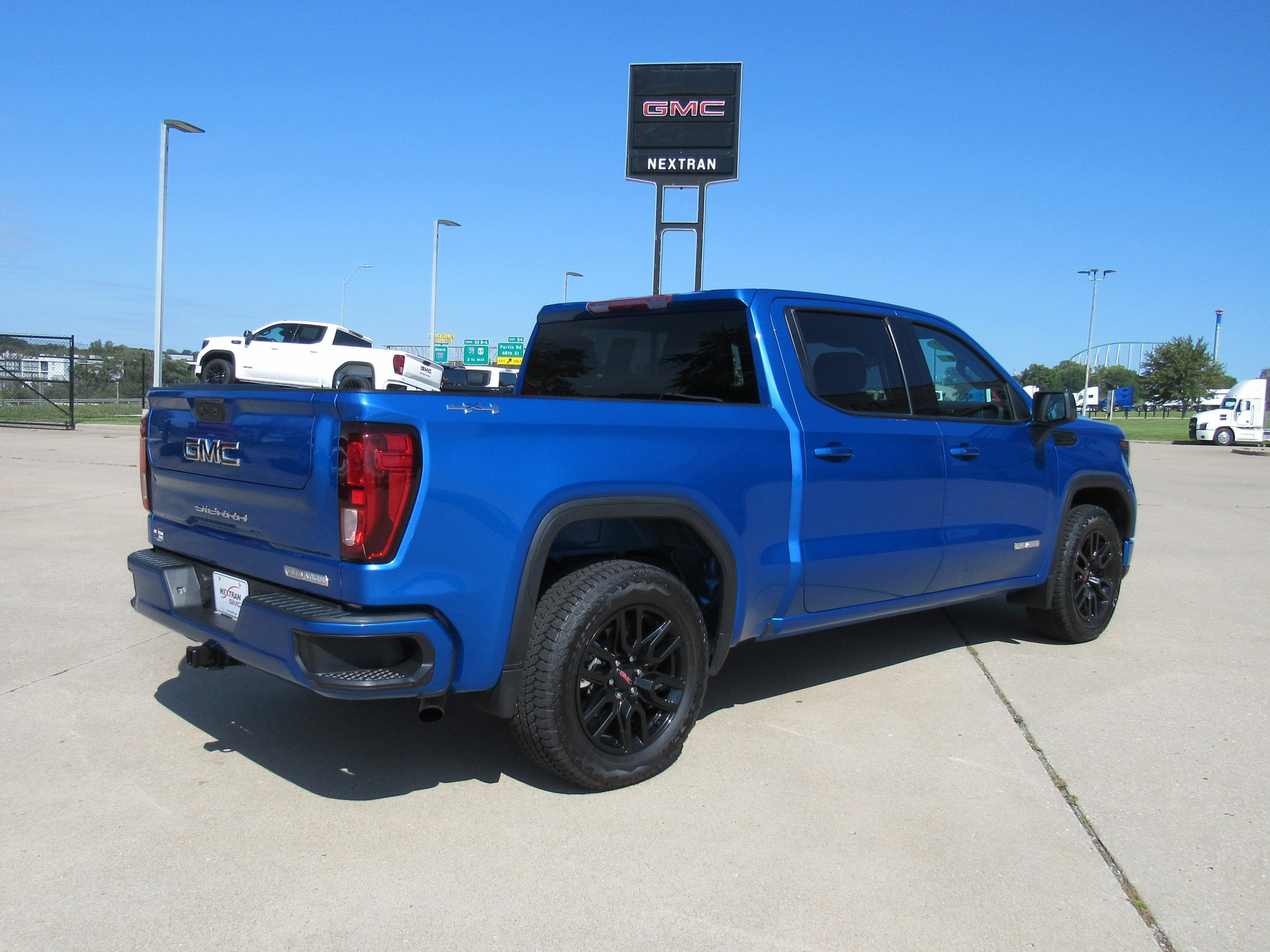 2023 GMC Sierra 1500 Elevation