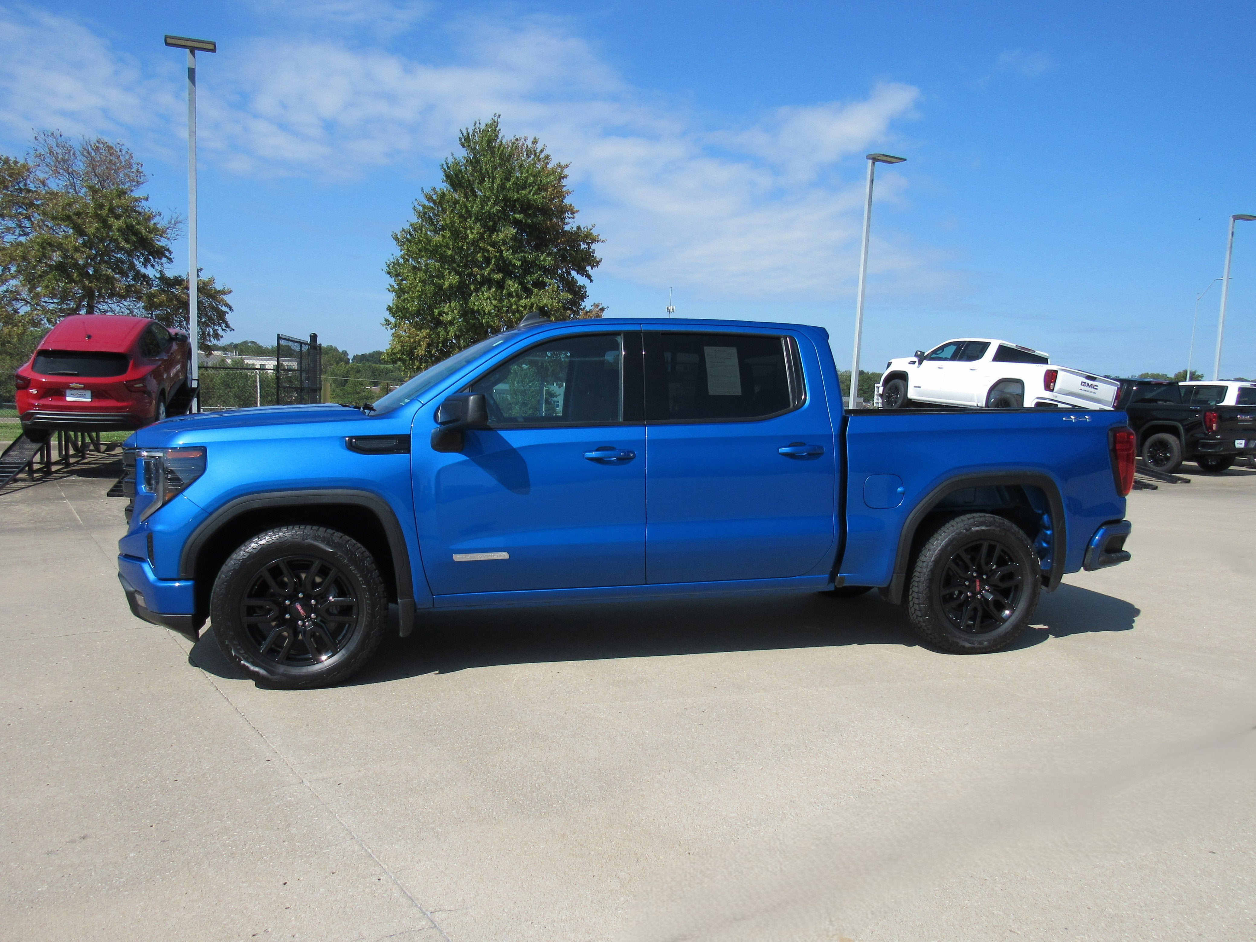 2023 GMC Sierra 1500 Elevation
