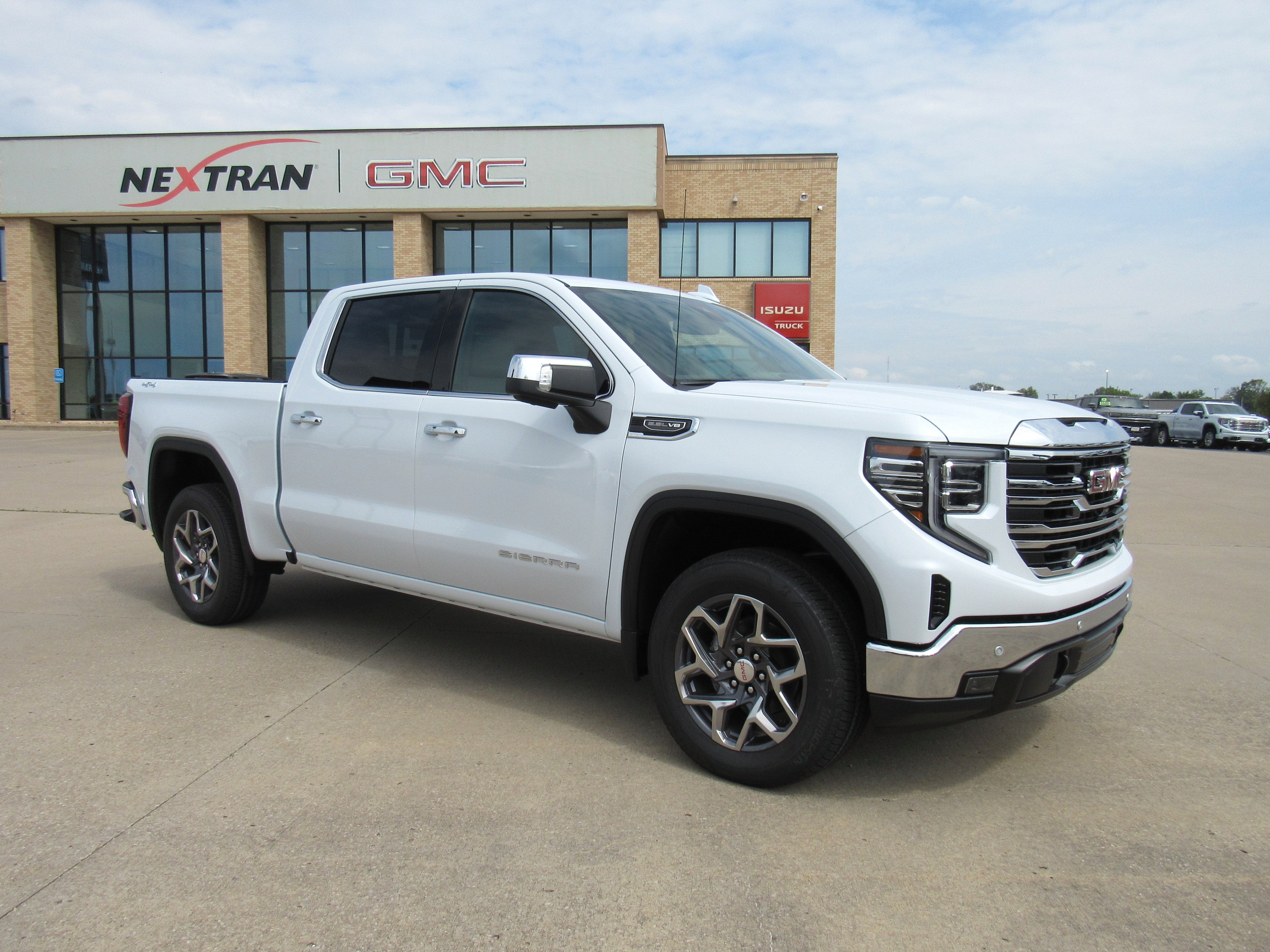 2026 GMC Sierra 1500 SLT