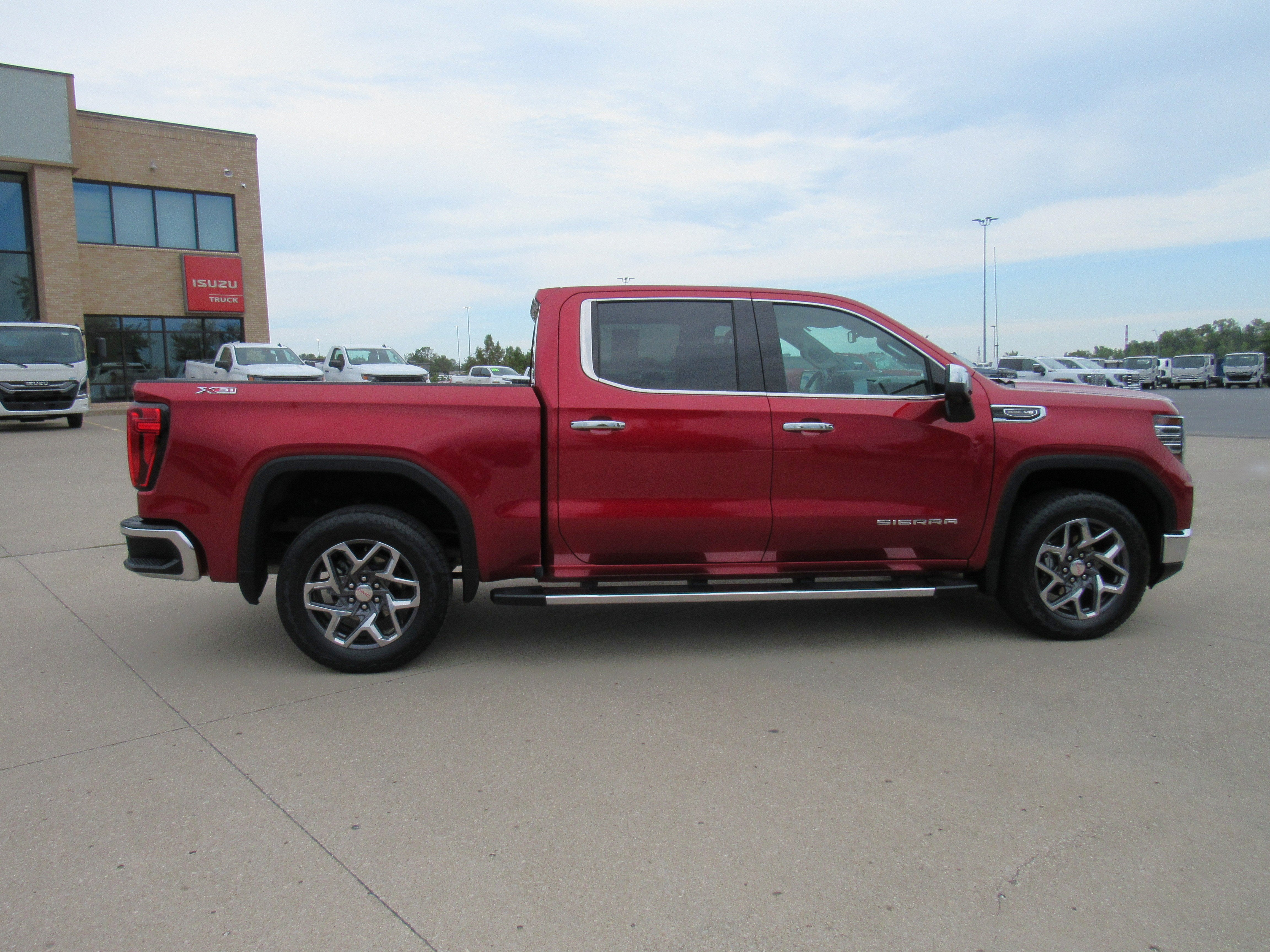 2024 GMC Sierra 1500 SLT