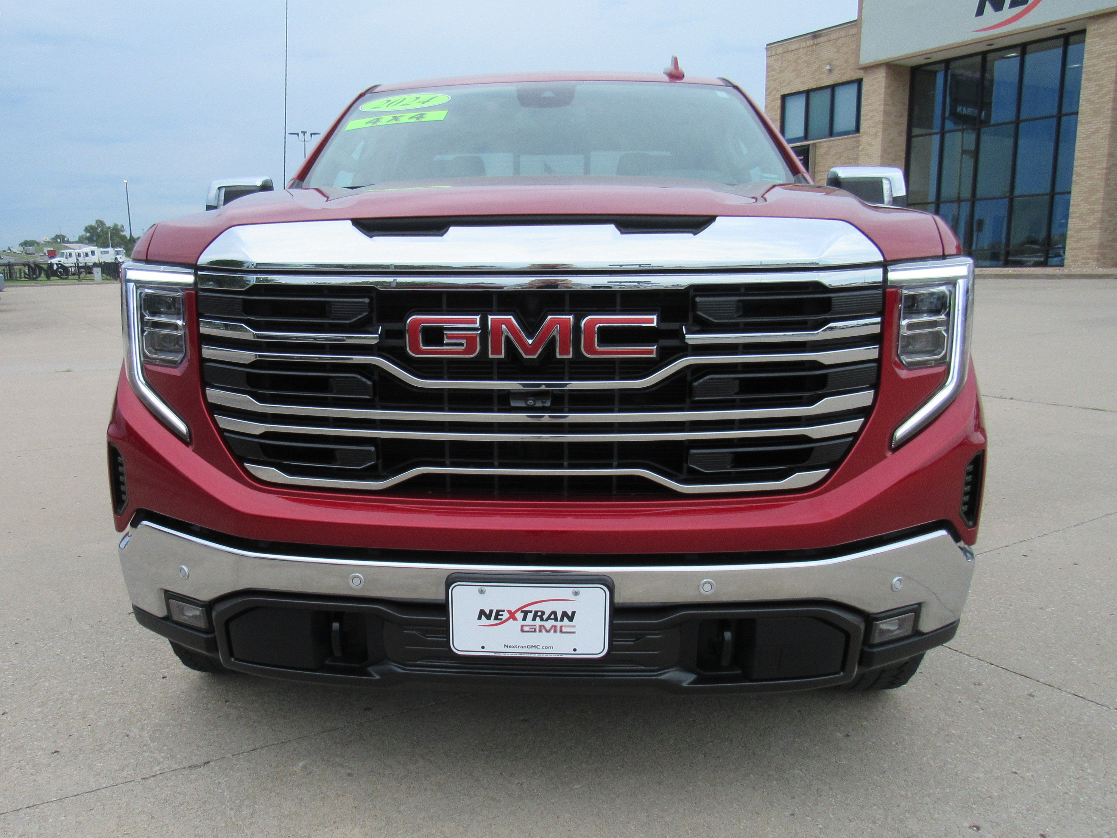 2024 GMC Sierra 1500 SLT
