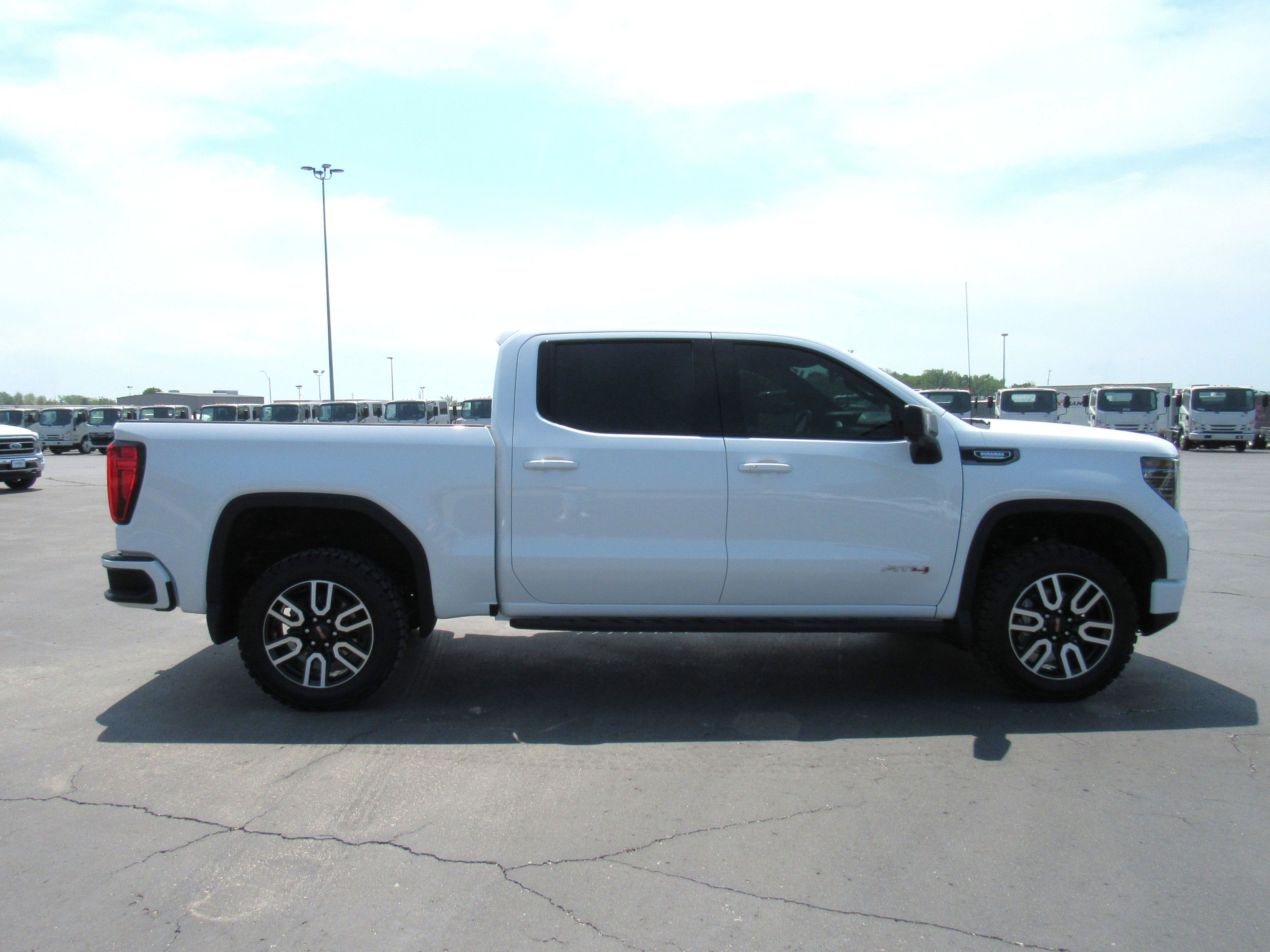 2024 GMC Sierra 1500 AT4
