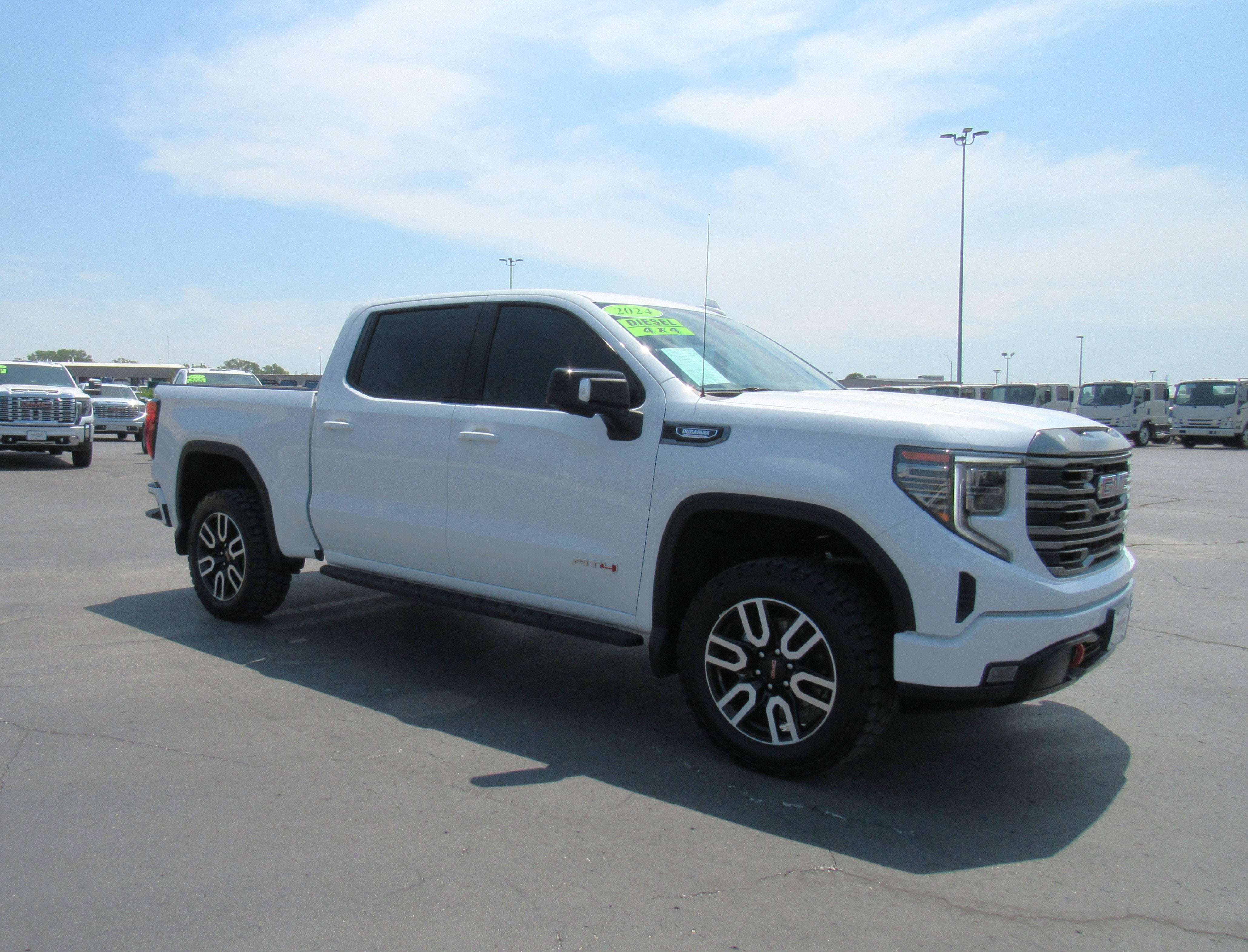 2024 GMC Sierra 1500 AT4