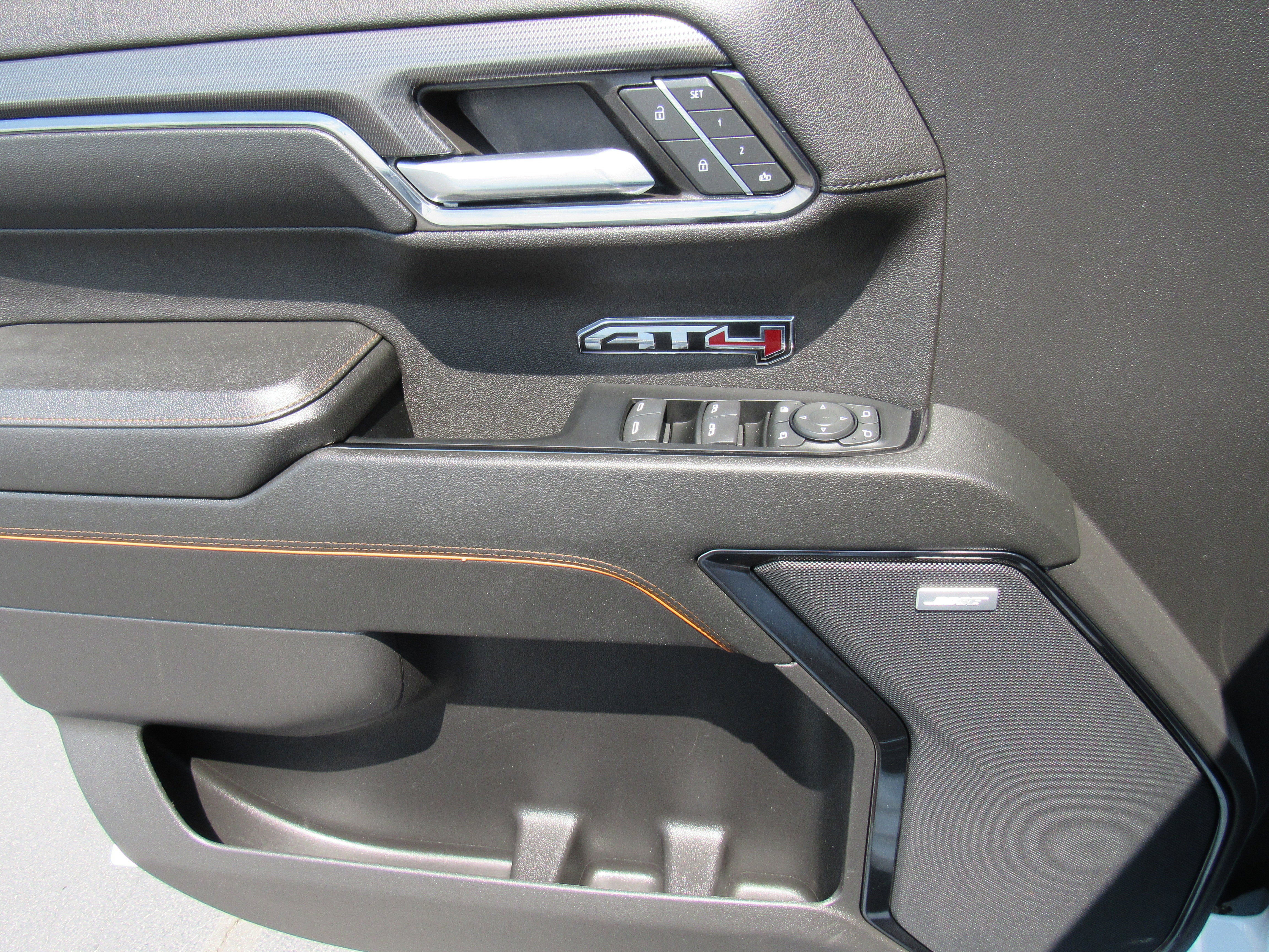 2024 GMC Sierra 1500 AT4