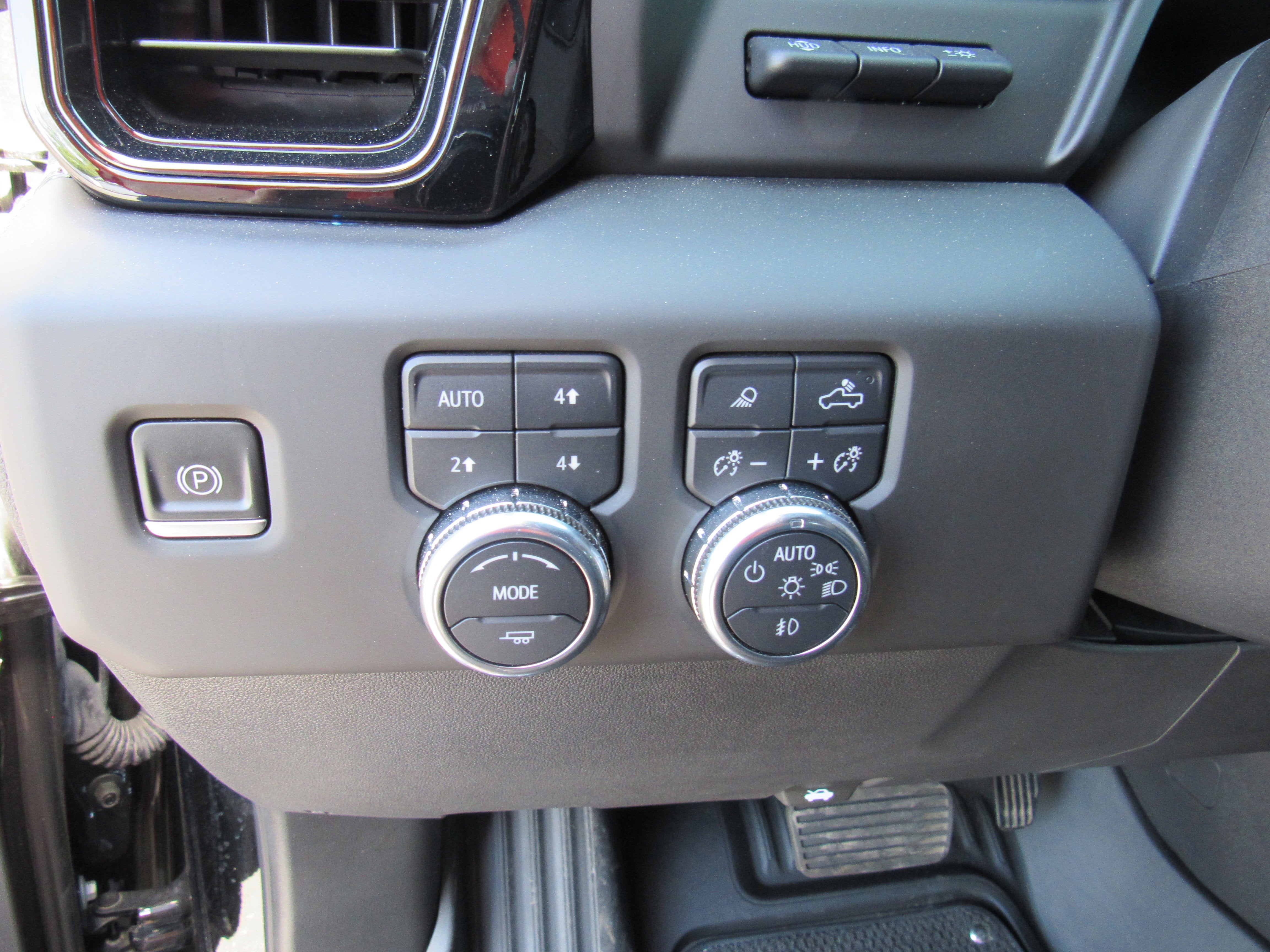 2022 GMC Sierra 1500 AT4X