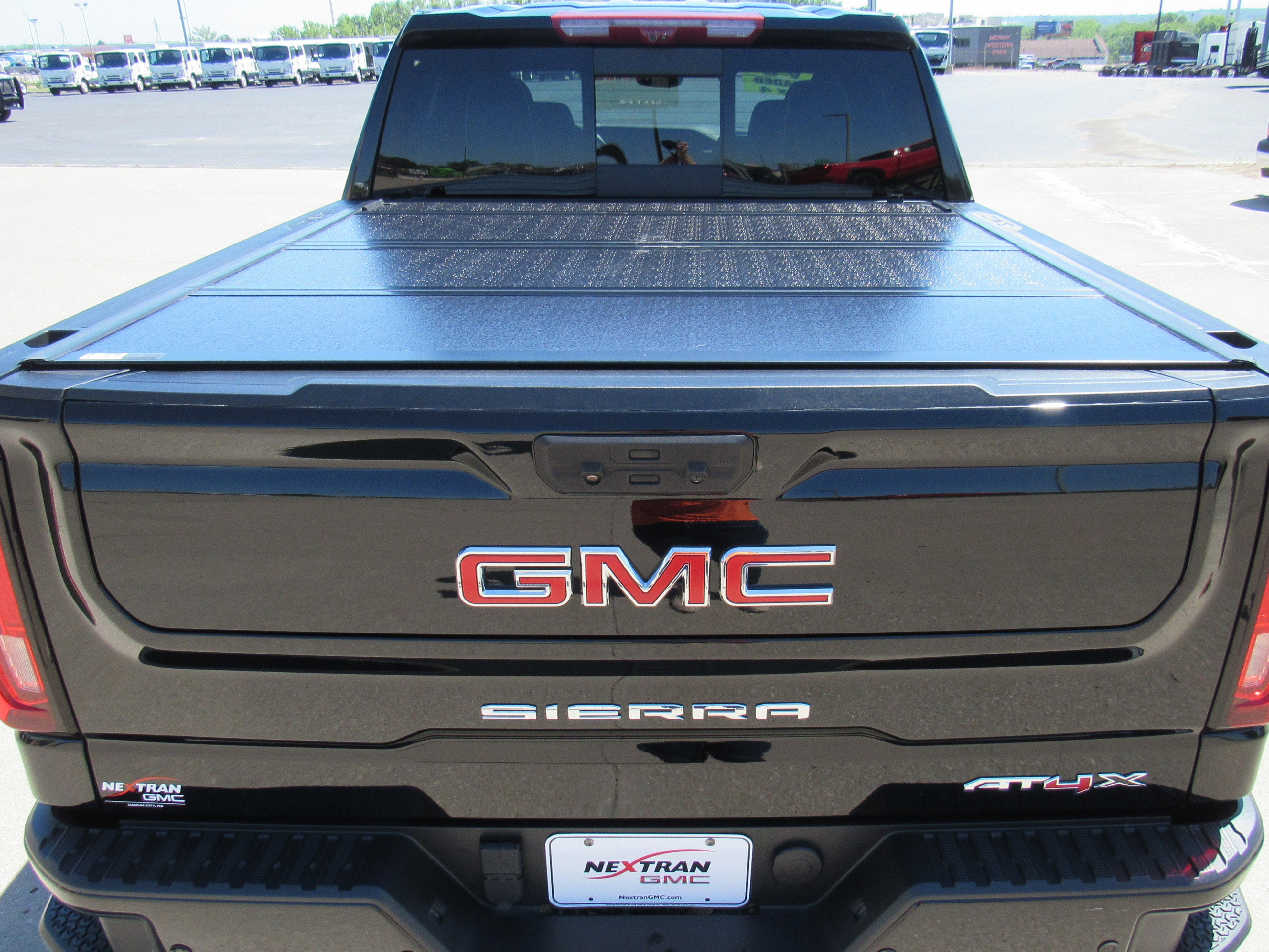 2022 GMC Sierra 1500 AT4X