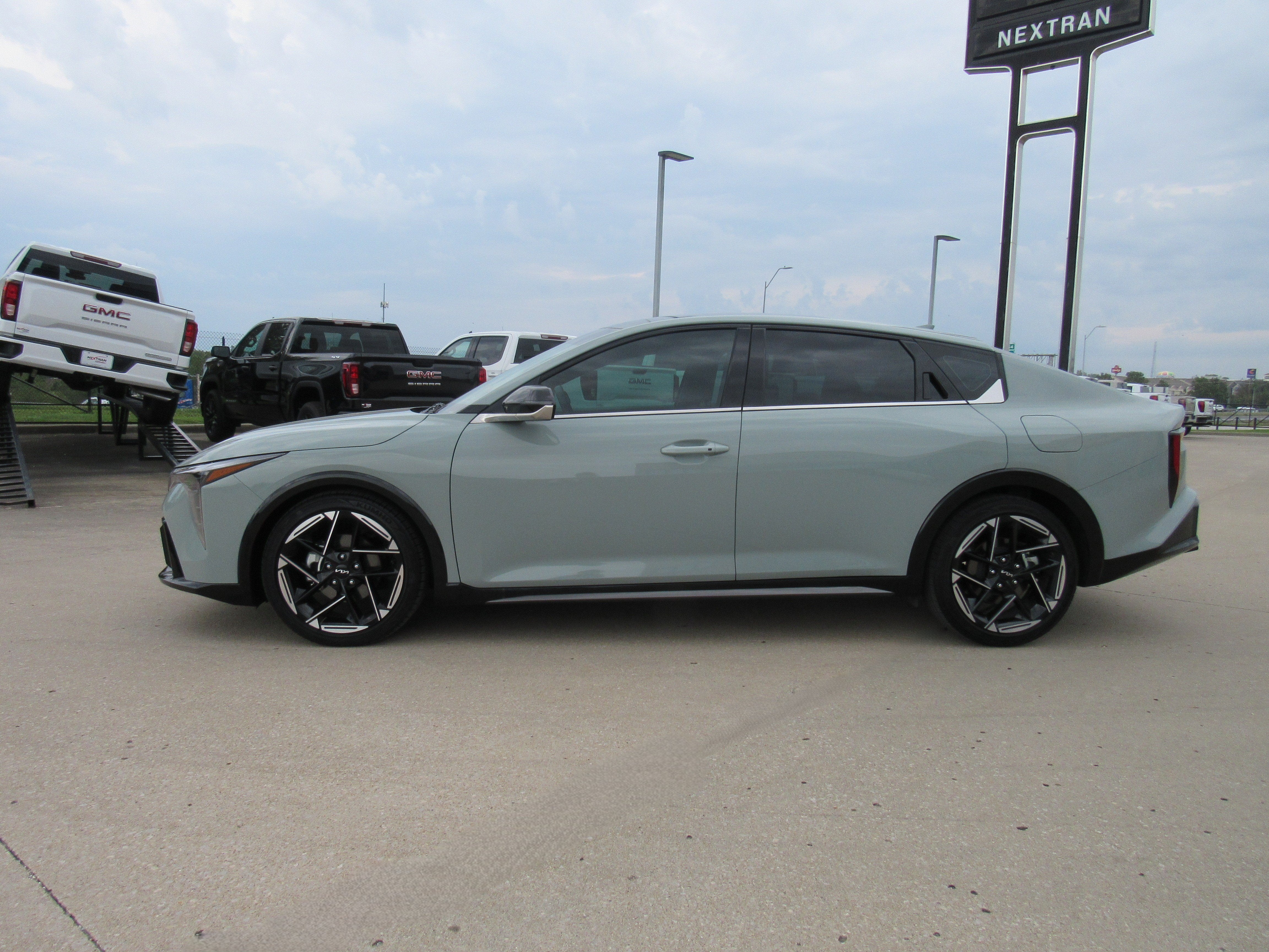 Used 2025 Kia K4 GT-Line with VIN 3KPFW4DE3SE066784 for sale in Kansas City