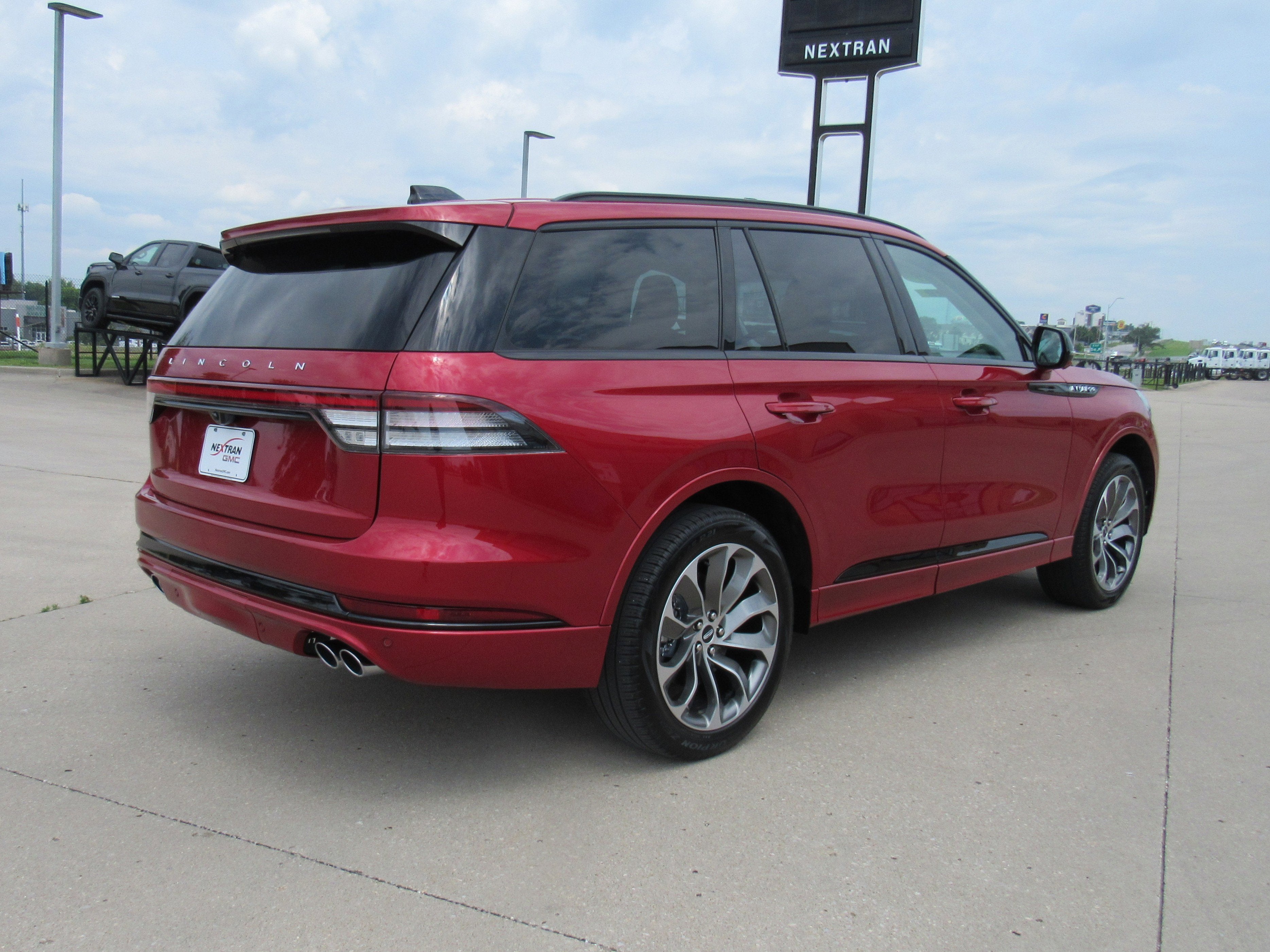 2025 Lincoln Aviator Premiere