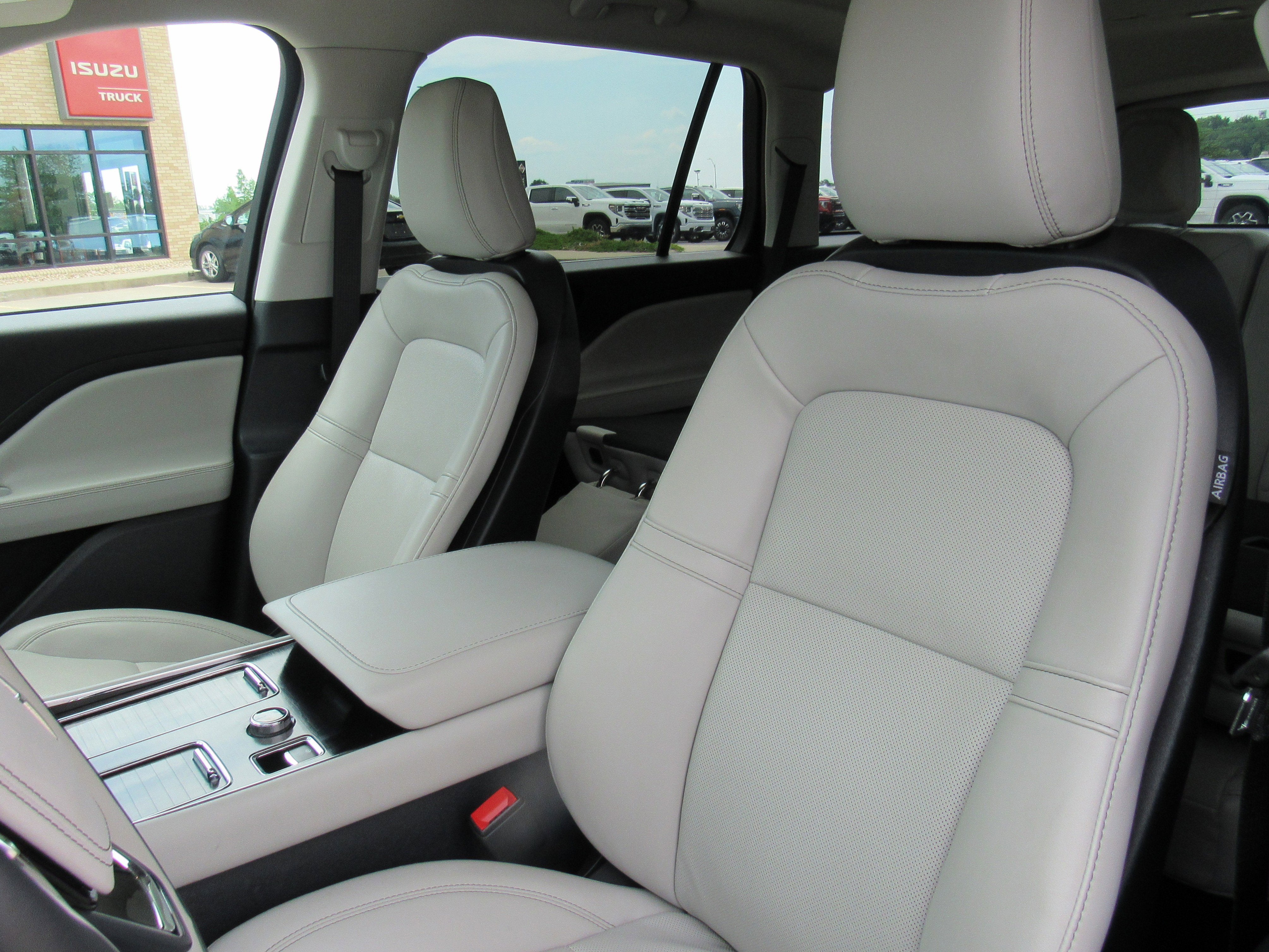 2025 Lincoln Aviator Premiere
