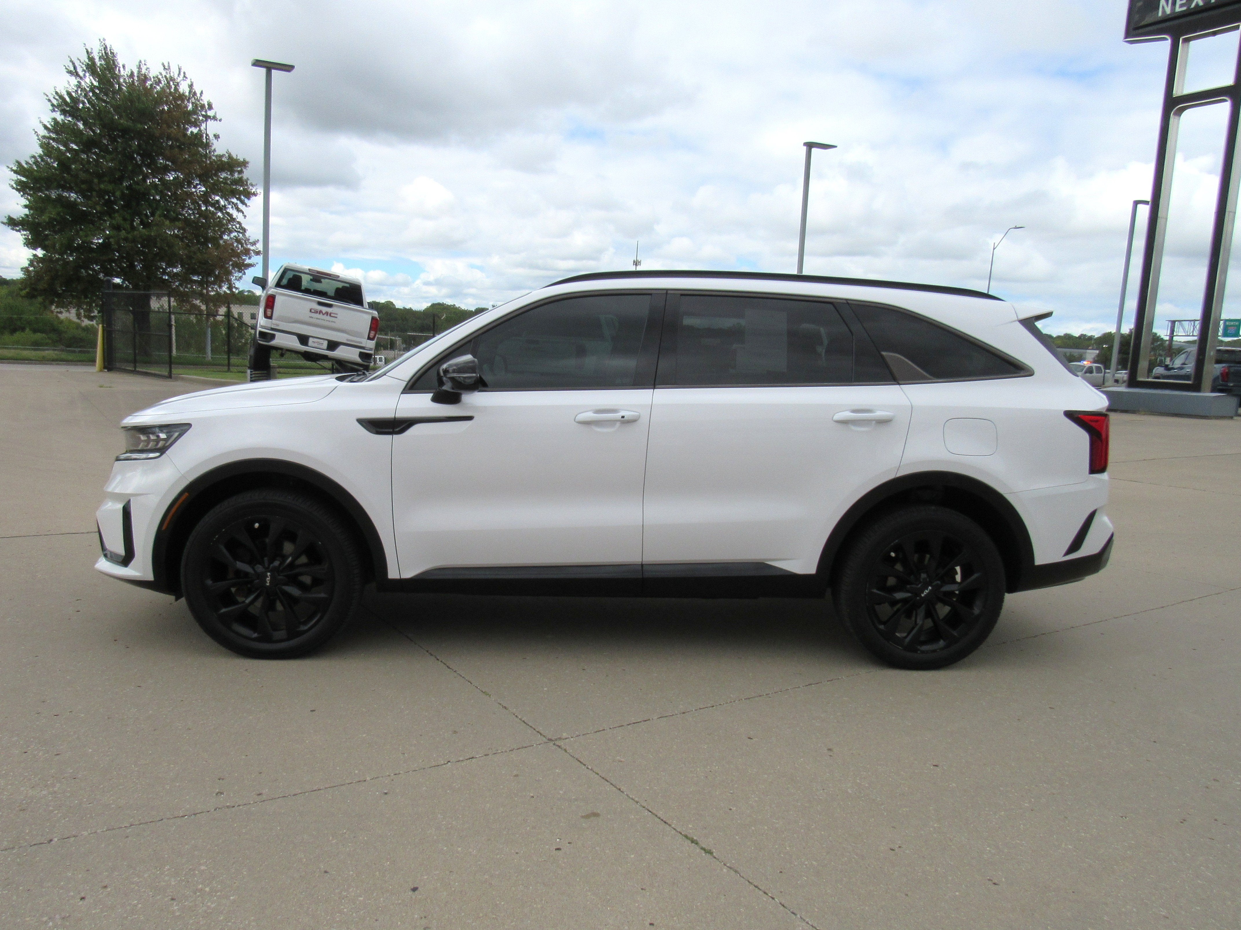 2022 Kia Sorento SX