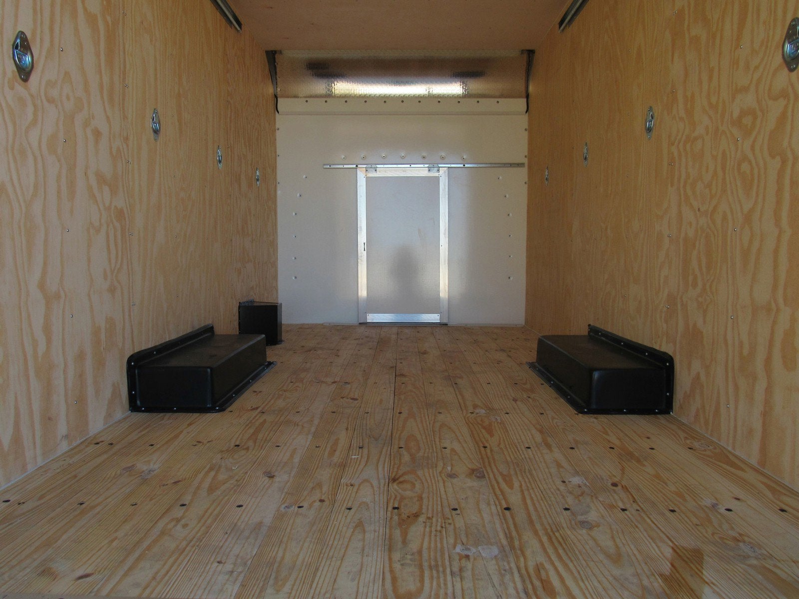 2025 GMC Savana Cutaway 3500 1WT