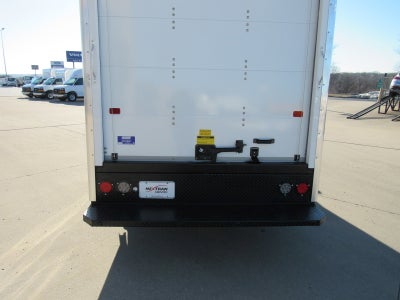 2025 GMC Savana Cutaway 3500 1WT