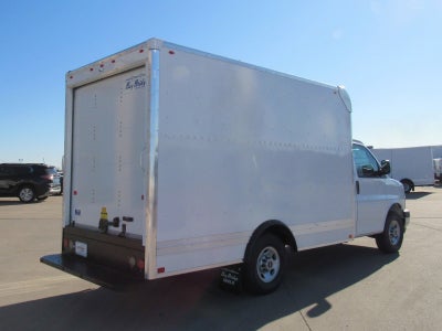 2025 GMC Savana Cutaway 3500 1WT