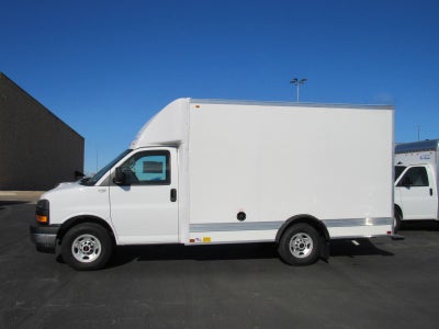 2025 GMC Savana Cutaway 3500 1WT