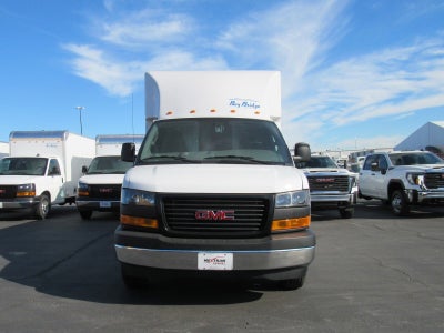 2025 GMC Savana Cutaway 3500 1WT